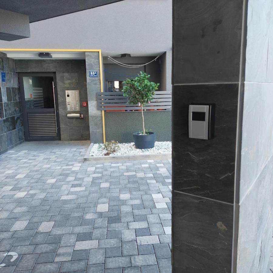 Apartment Paola With Free Private Parking Place 斯普利特 外观 照片