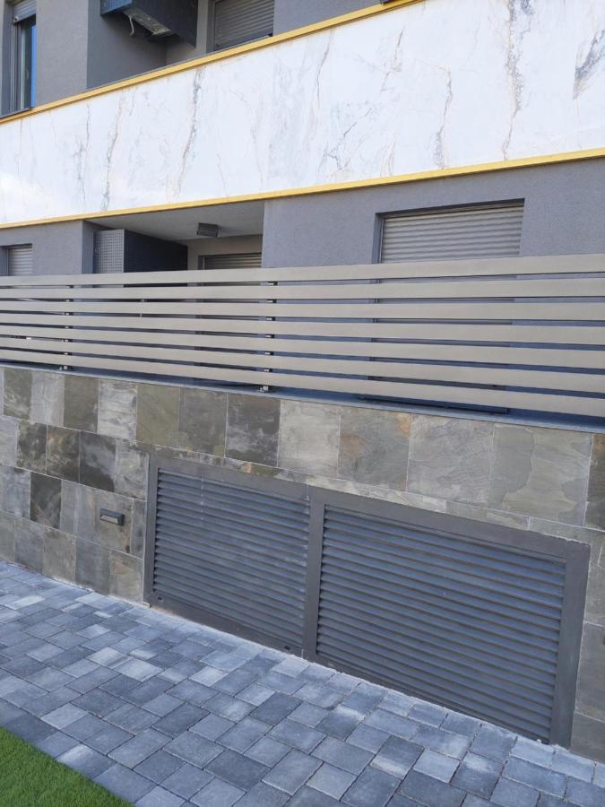 Apartment Paola With Free Private Parking Place 斯普利特 外观 照片