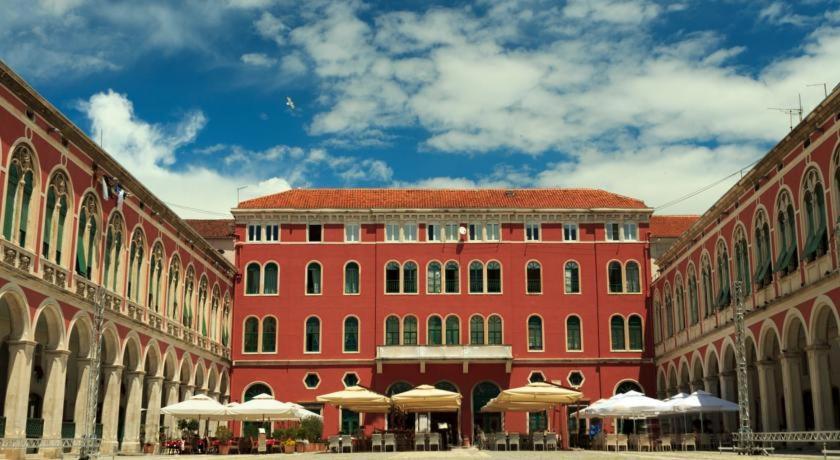 Apartment Paola With Free Private Parking Place 斯普利特 外观 照片